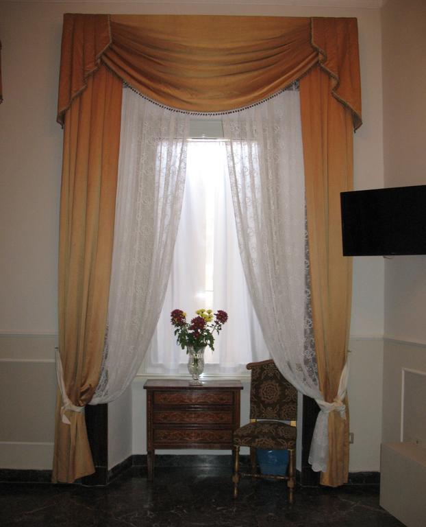 Alibrandi Palace Civitavecchia Zimmer foto