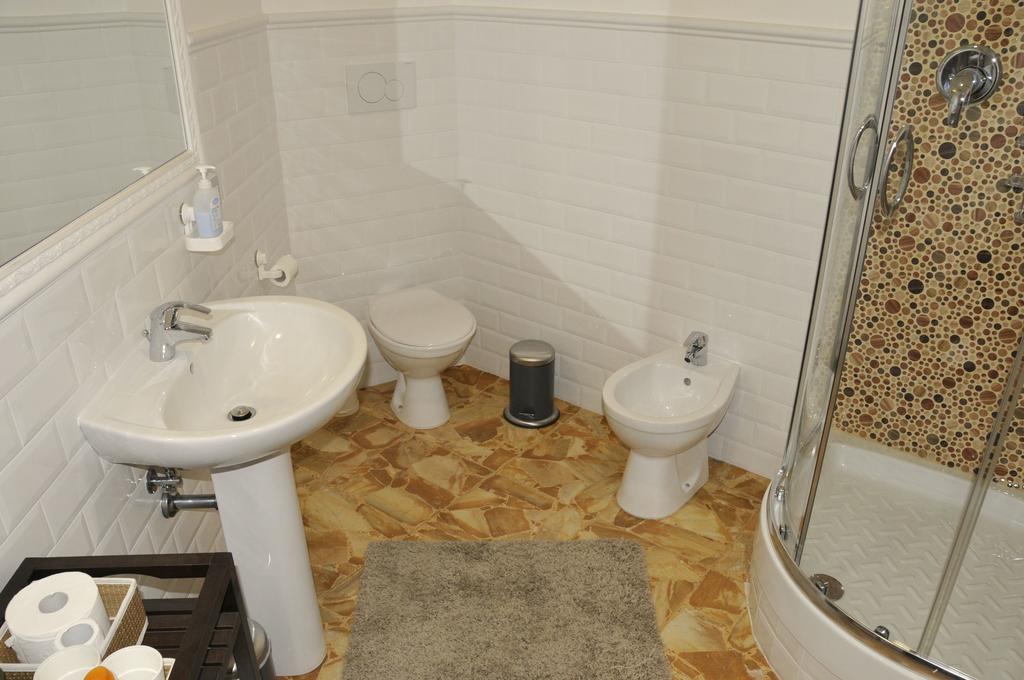 Alibrandi Palace Civitavecchia Zimmer foto