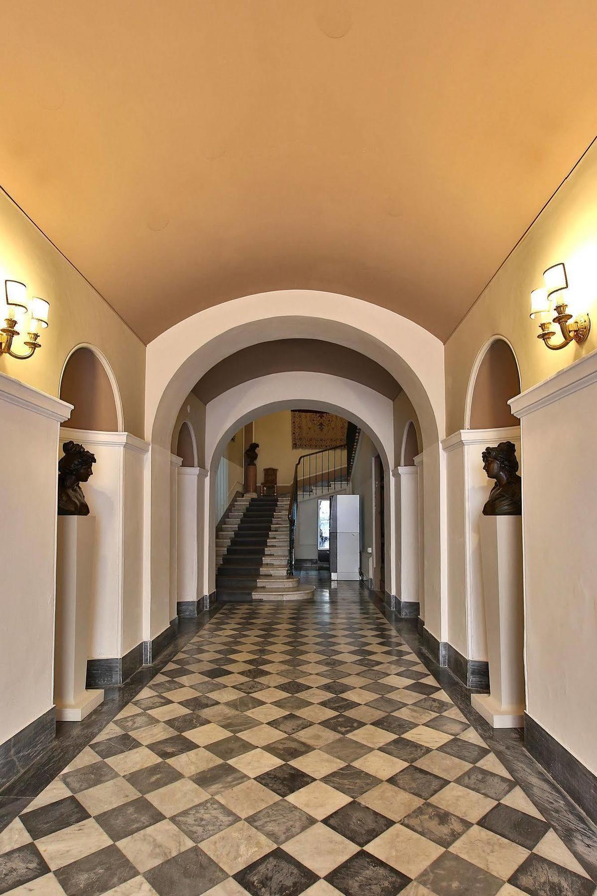 Alibrandi Palace Civitavecchia Exterior foto